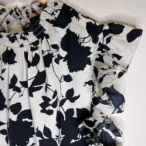 Who What Wear Silhouette Rose Flutter Sleeve Blouse